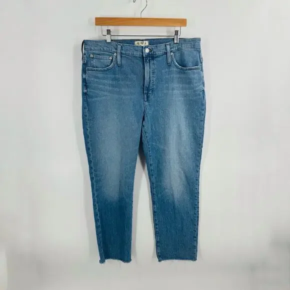 Madewell Medium Wash The Mid-Rise Perfect Vintage Jean Size Raw Hem Size 33 - Picture 2 of 13